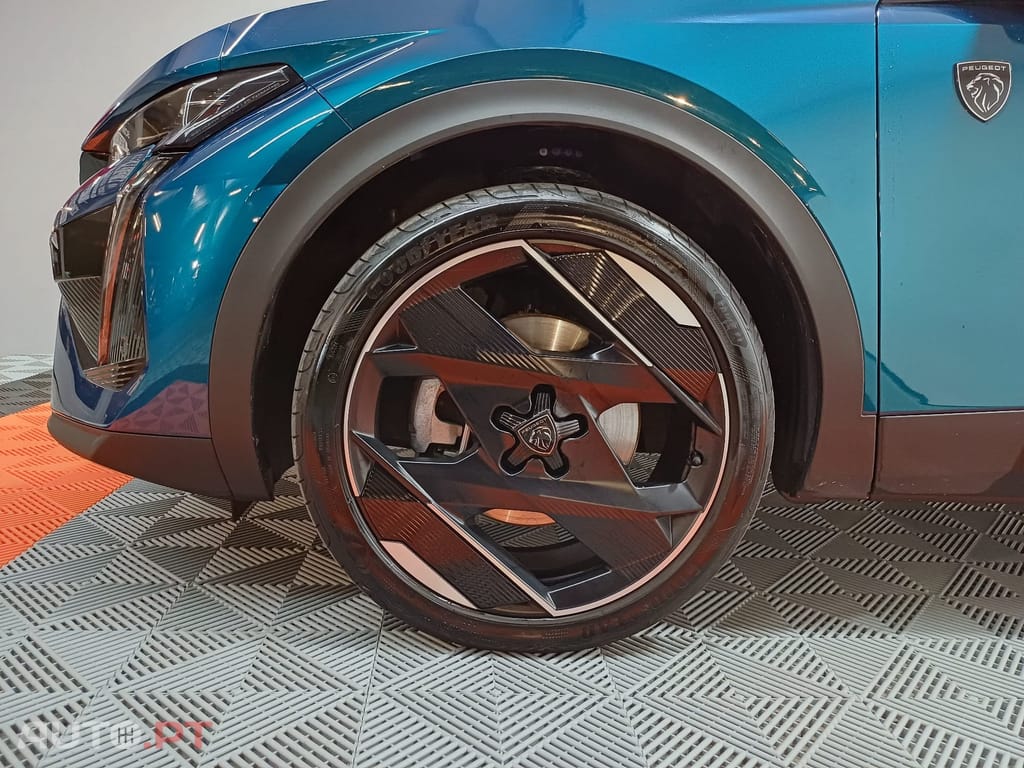 Peugeot 408 1.6 Hybrid GT e-EAT8