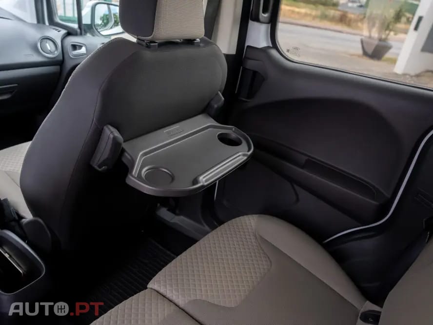 Ford Tourneo 1.0 EcoBoost Ambiente