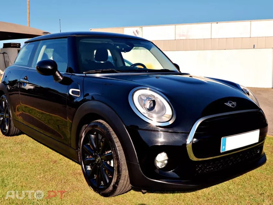 MINI Cooper Cooper D Auto