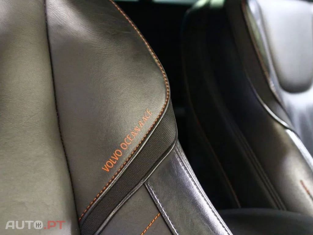 Volvo V60 2.0 D2 Momentum Drive