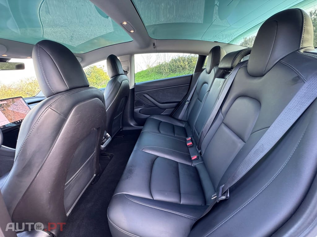 Tesla Model 3 Long-Range Dual Motor AWD