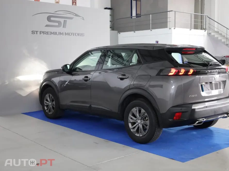 Peugeot 2008 Active Pack EAT8