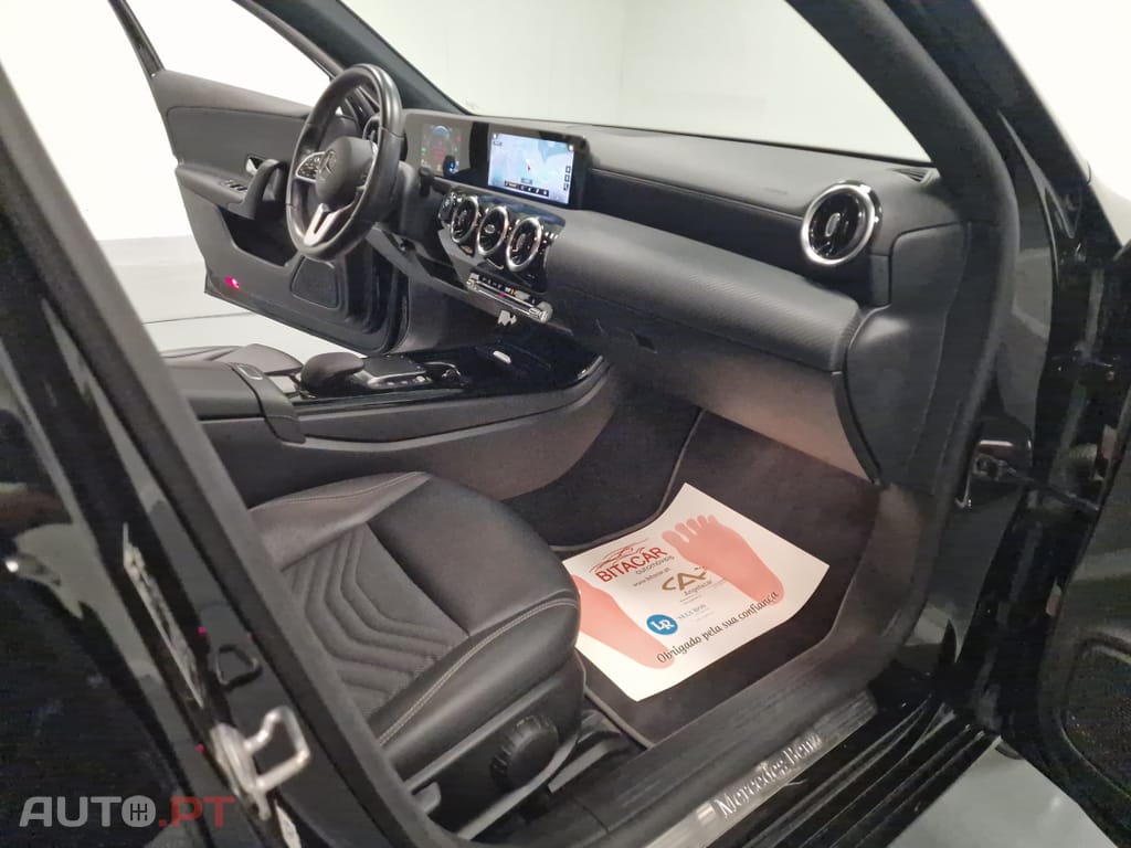 Mercedes-Benz A 250 E STYLE PLUS Hibrido Plug-In