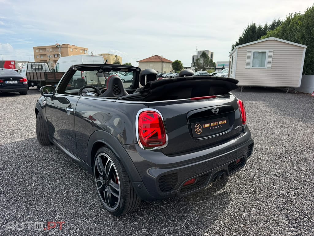 MINI Cabrio John Cooper Works