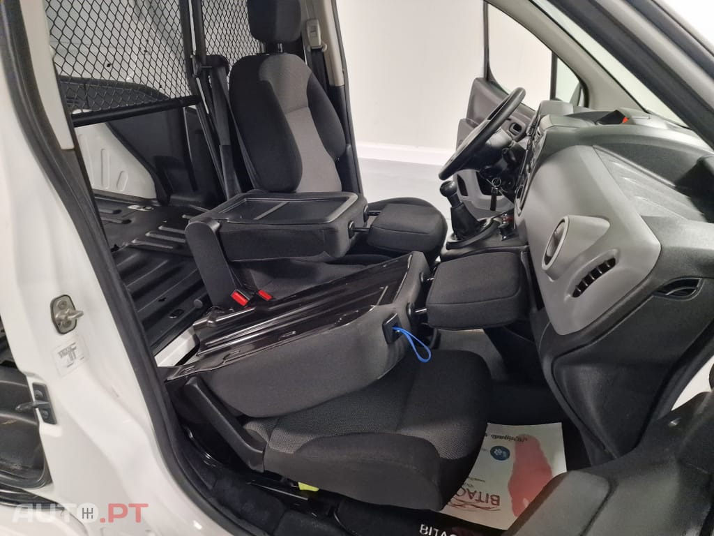 Citroen Berlingo 1.6 BLUEHDI IVA DEDUTIVEL APENAS 15.000KMS