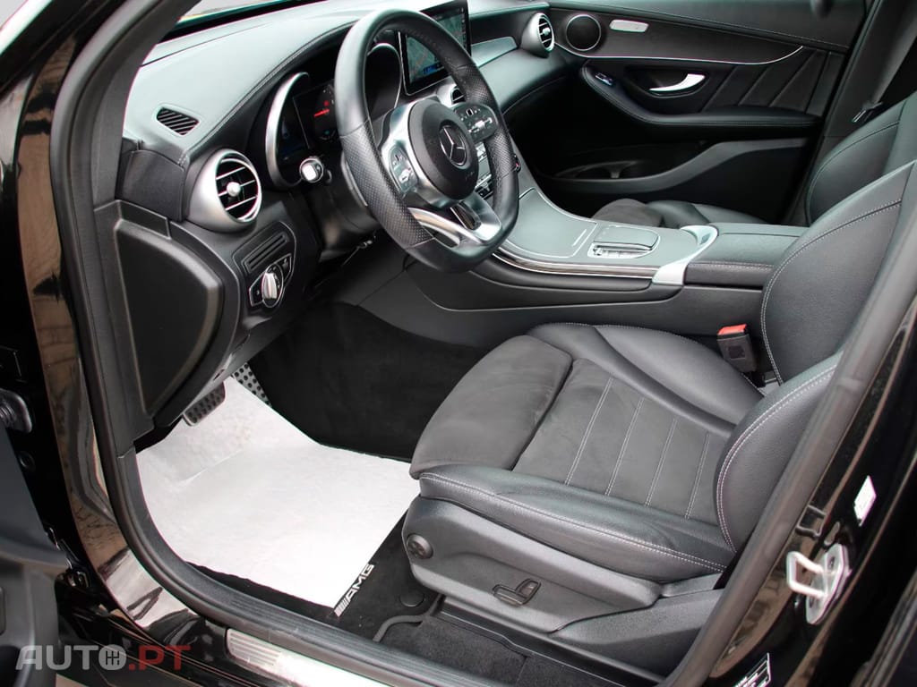 Mercedes-Benz GLC 300 I.V.A DEDUTIVEL de 4M Coupe AMG-Line