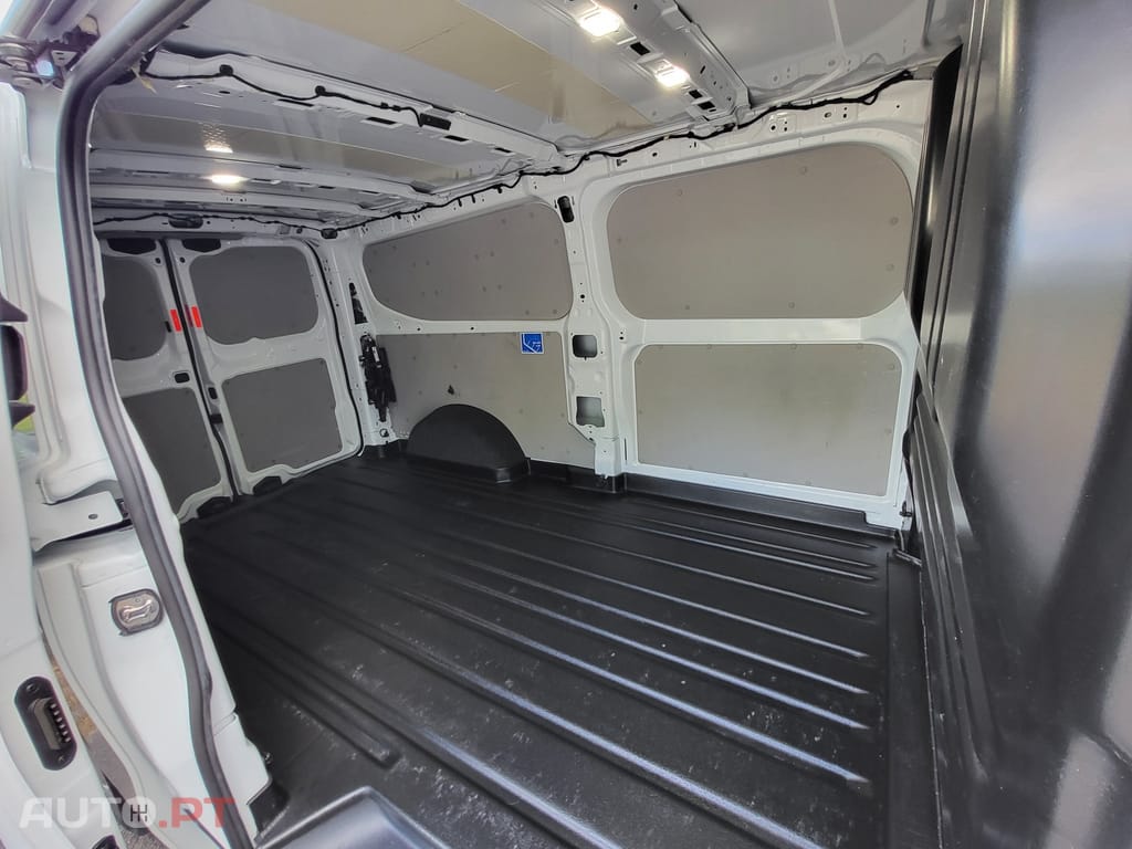 Ford Transit Custom 320 L2 2.0 EcoBlue Trend