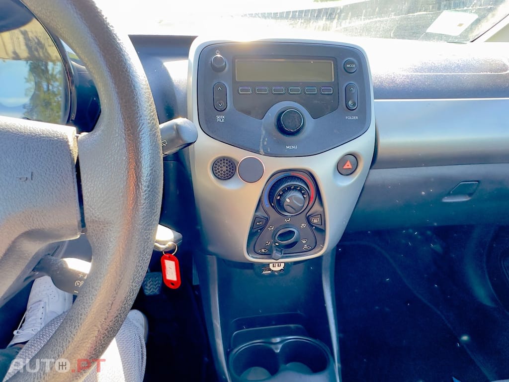 Citroen C1 1.2 VTi Shine