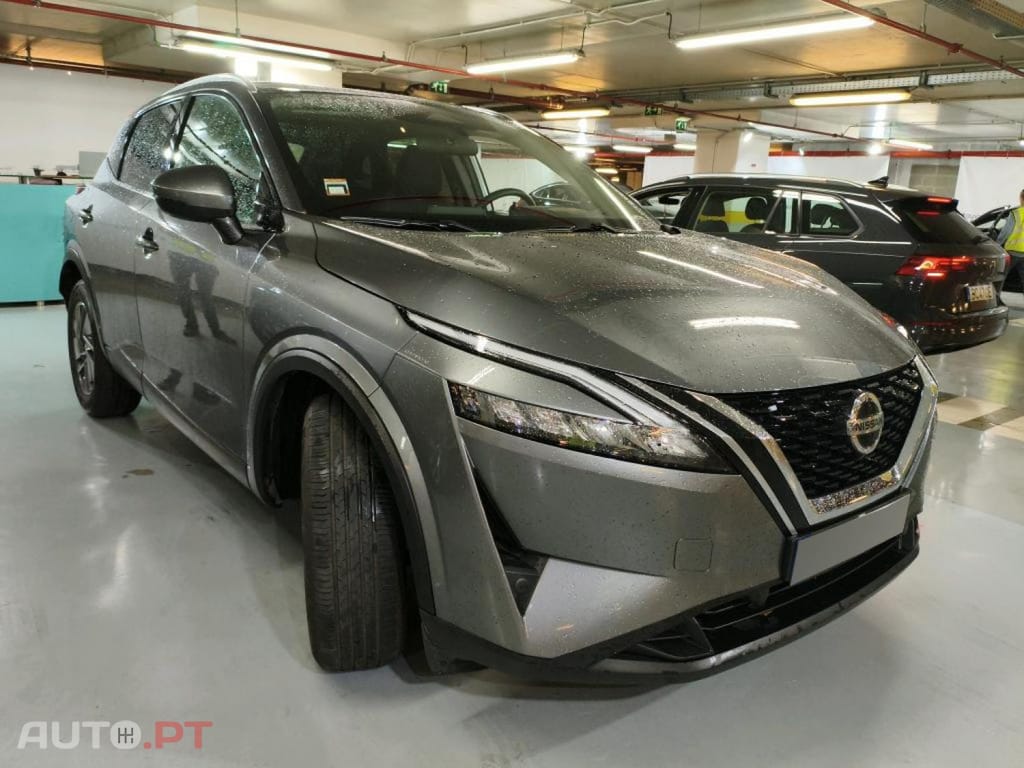 Nissan Qashqai 1.3 DIG-T N-Connecta LED+SKY