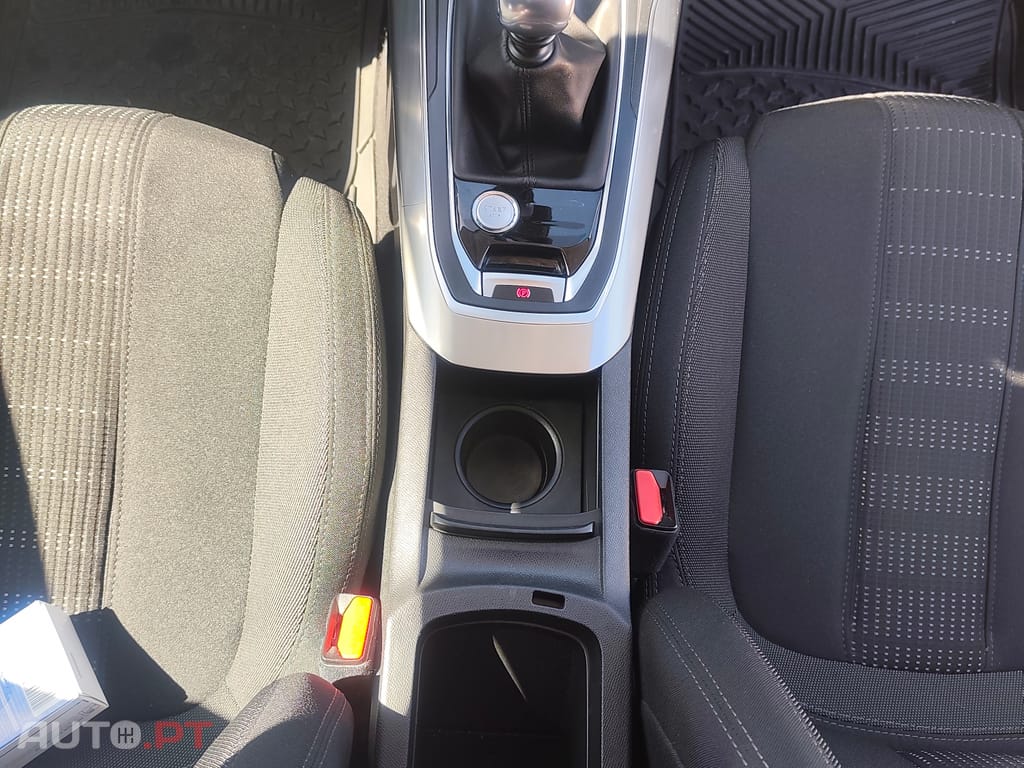 Peugeot 308 SW II SW 1.6 BlueHDi 120cv Allure (T9)