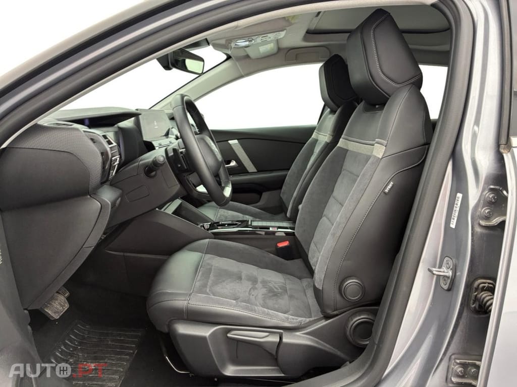 Citroen C4 1.2 PureTech Shine Pack EAT8