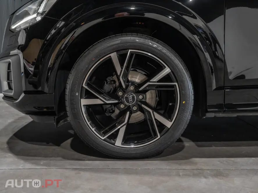 Audi Q2 30 TFSI S line