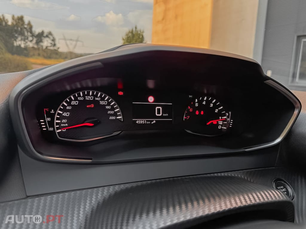 Peugeot 2008 PureTech 100 Allure