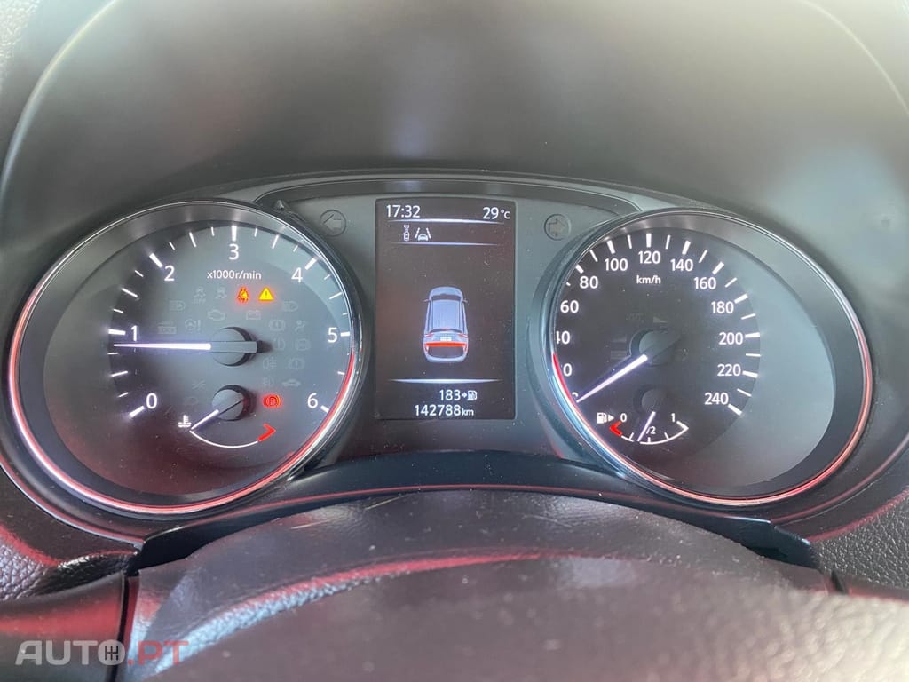 Nissan Qashqai 1.5 dCi Acenta Nissan Connect