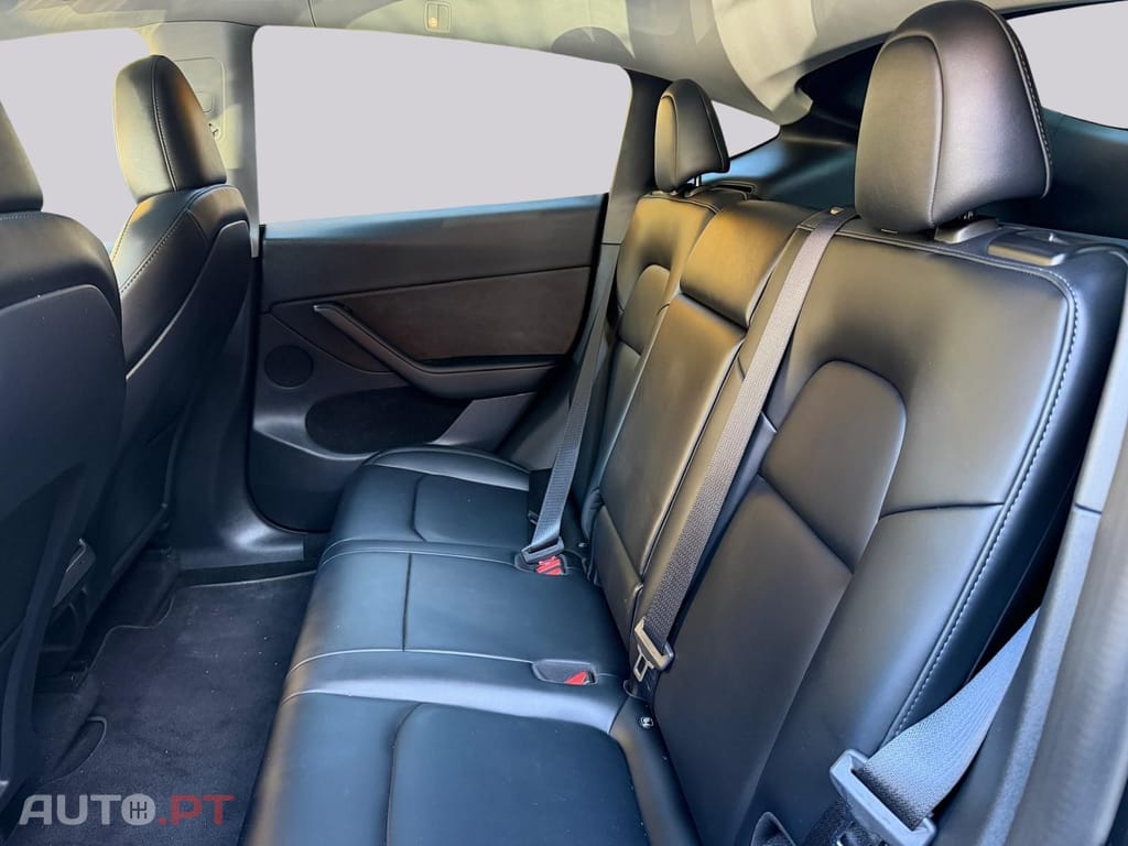 Tesla Model Y I.V.A DEDUTÍVEL 