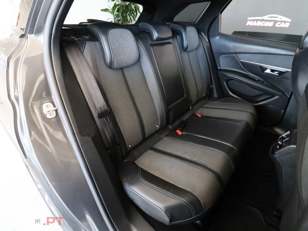 Peugeot 3008 1.5 BlueHDi Allure EAT8