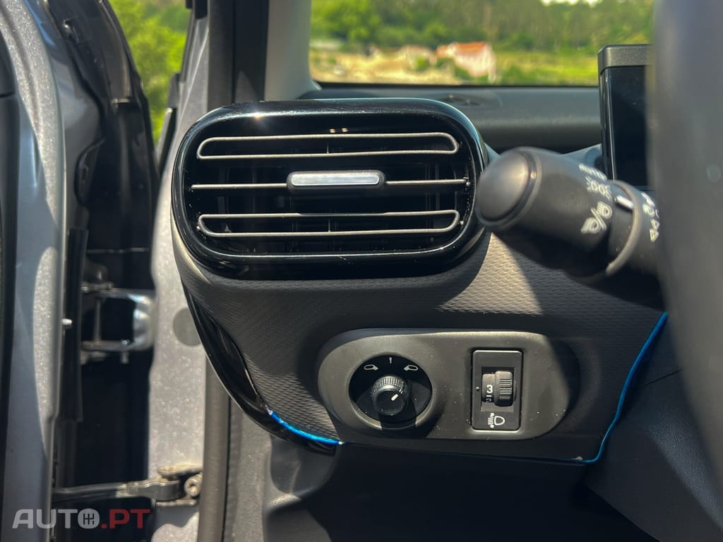 Citroen C4 Cactus SHINE 1.6 e-HDI