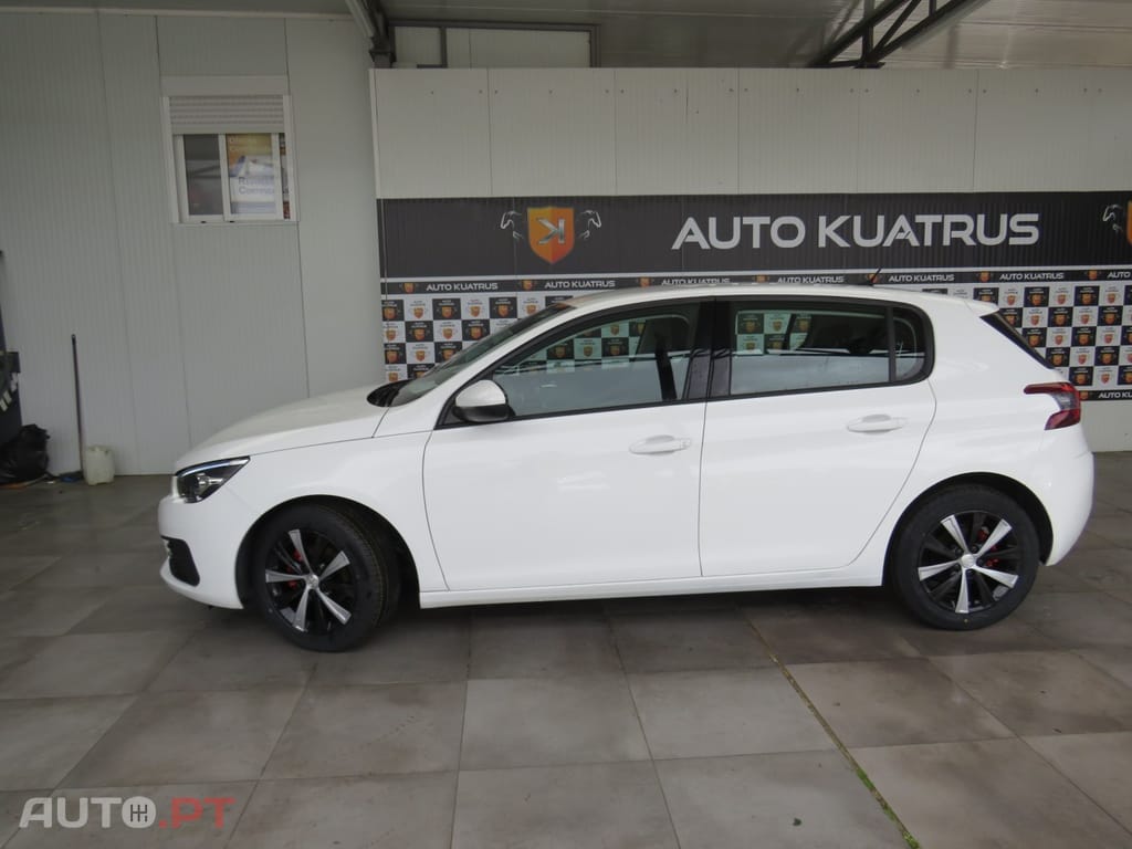 Peugeot 308 1.5 BlueHDi Business Line