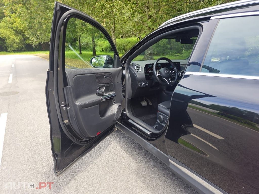 Mercedes-Benz GLA 180 d 8G-DCT