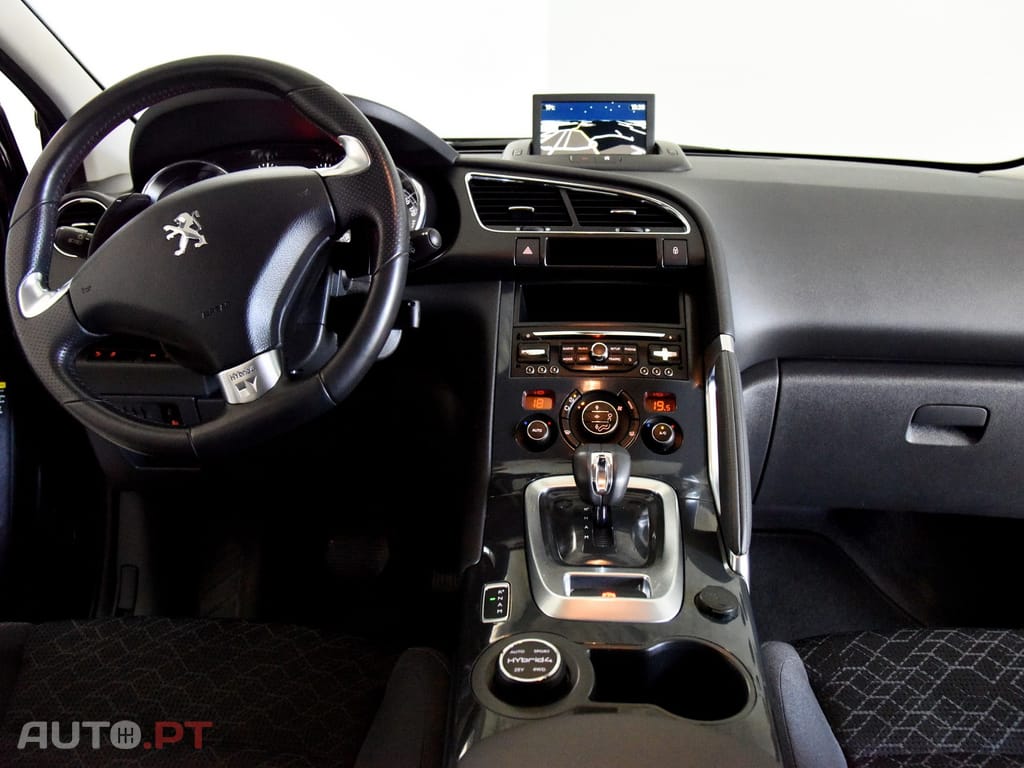 Peugeot 3008 2.0 HDi Hybrid4