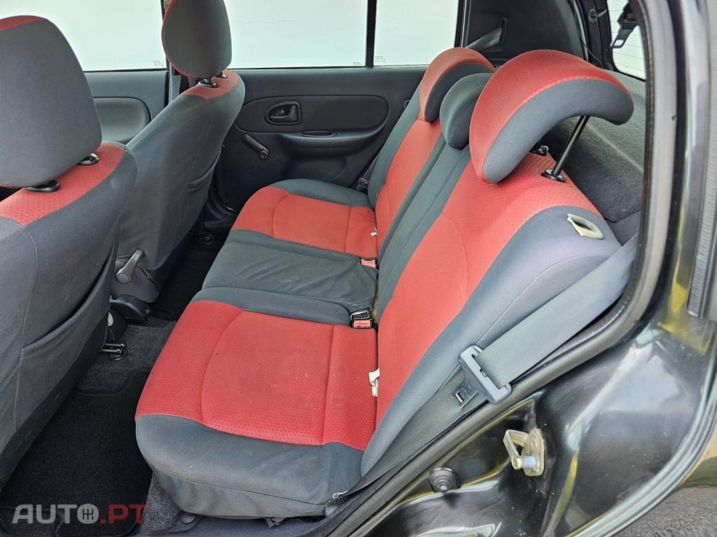 Renault Clio 1.2 16V Confort Authentique