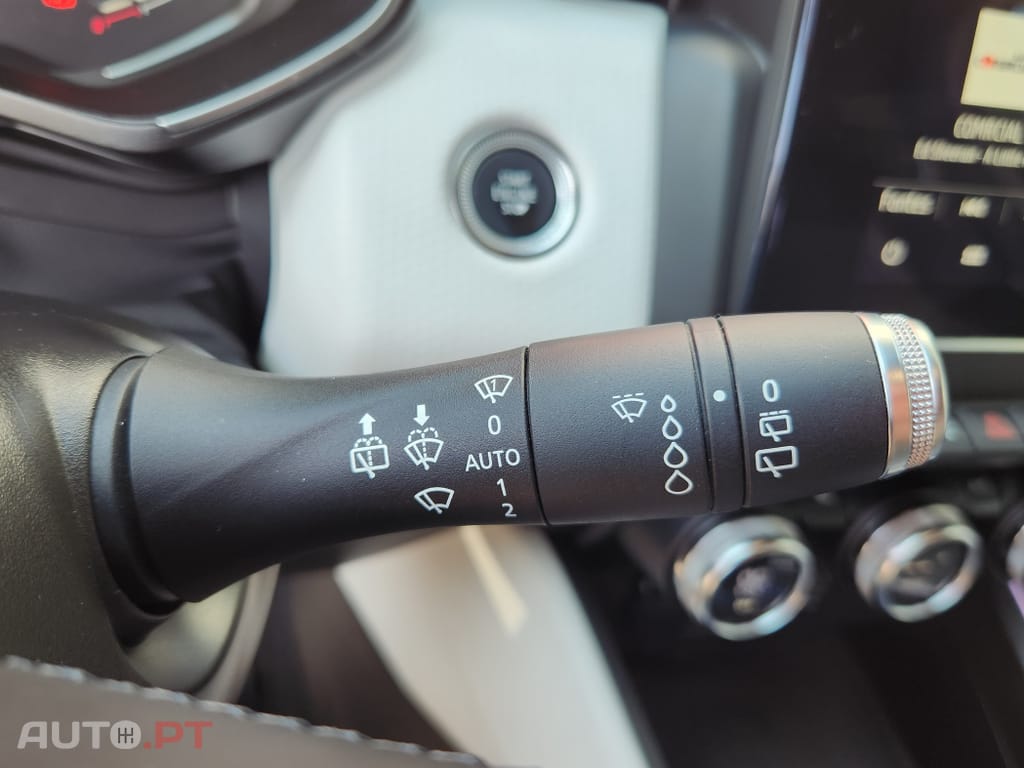 Renault Clio 1.6 E-Tech Intens