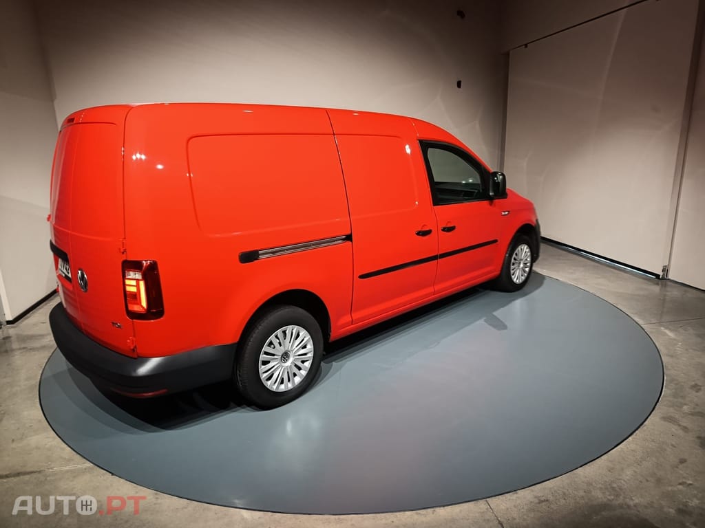 Volkswagen Caddy Maxi 2.0 TDi  102cv