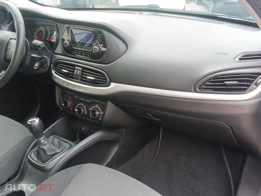 Fiat Tipo 1.3 M-Jet Pop
