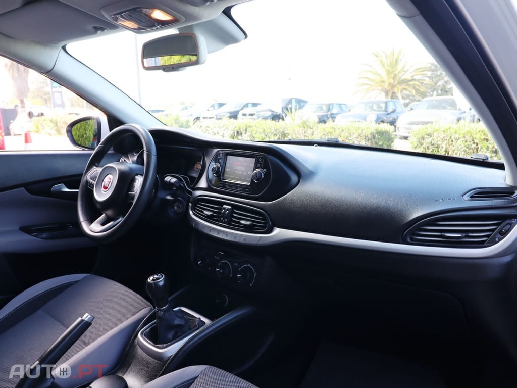 Fiat Tipo 1.3 M-Jet Easy