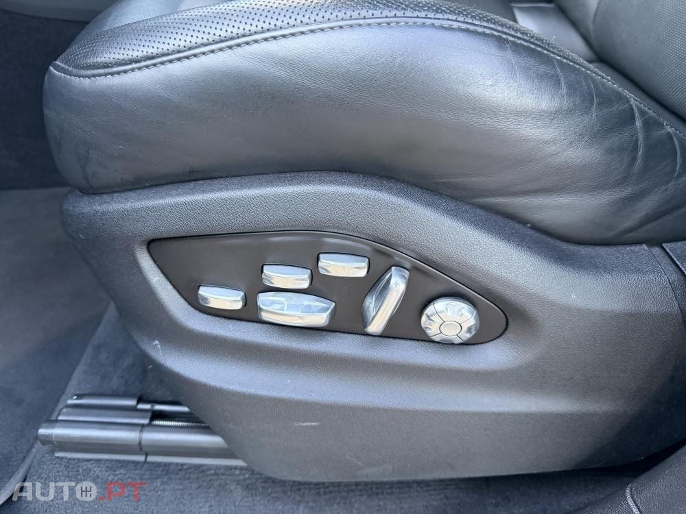 Porsche Cayenne E-Hybrid Platinum Edition