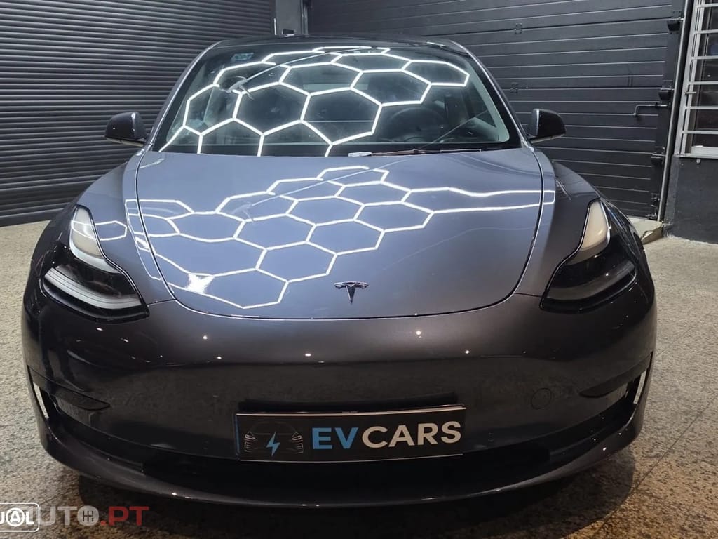 Tesla Model 3 Standard Range Plus RWD