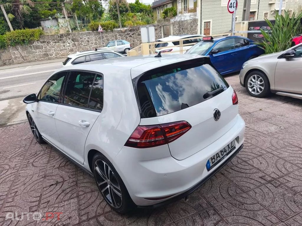 Volkswagen Golf 2.0 TDi GTD