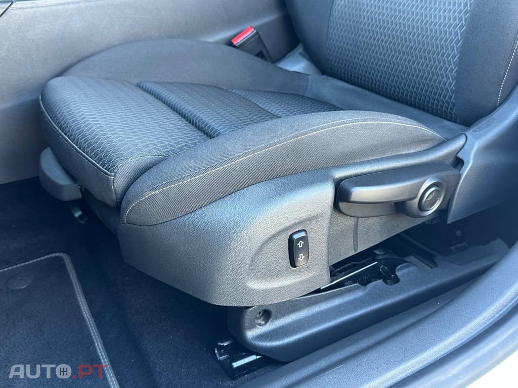 Opel Insignia 1.5 D Business Edition