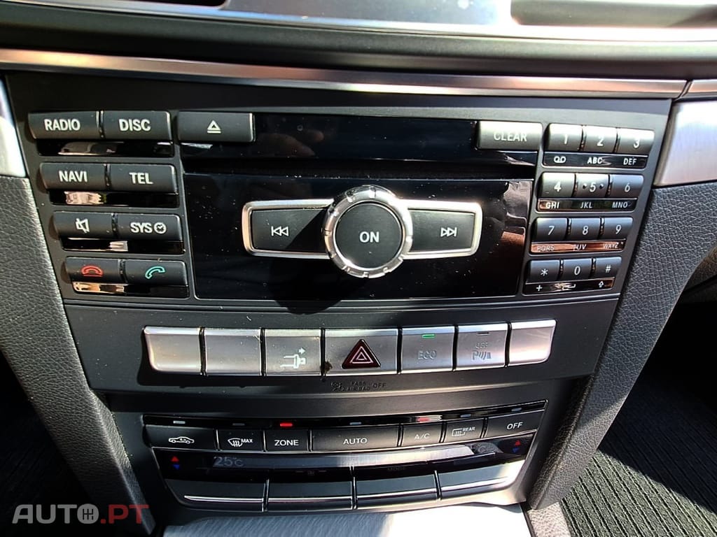 Mercedes-Benz E 220 CDi BlueEfficiency