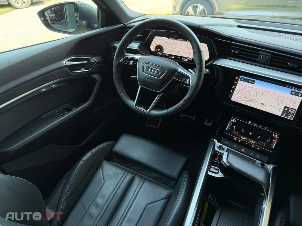 Audi Q8 E-Tron 50 quattro S line