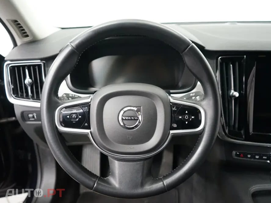 Volvo S90 2.0 D5 Momentum AWD Geartronic