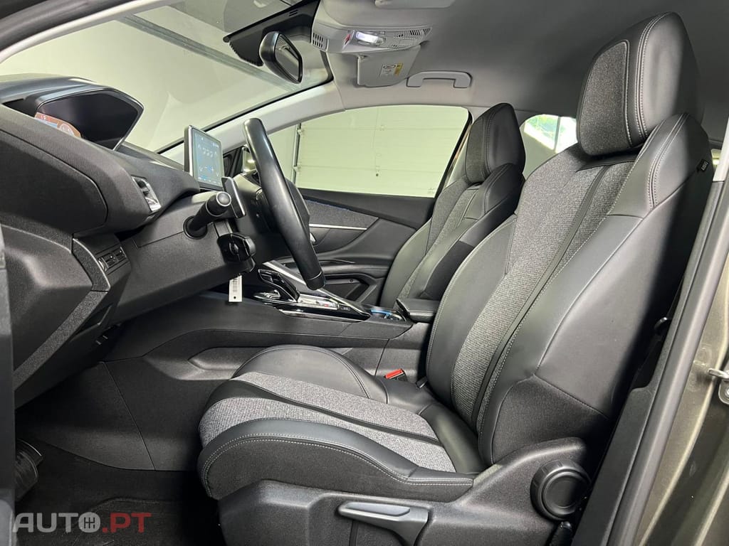 Peugeot 3008 Allure Pack 1.5 BlueHDi 130 EAT8