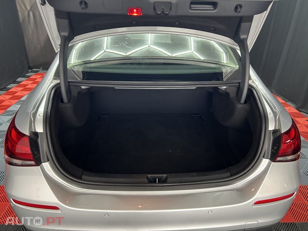 Mercedes-Benz A 180 Progressive