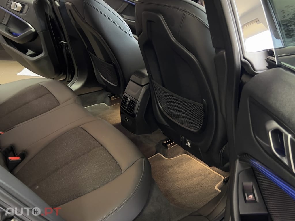 BMW 218 i Aut.Sport Line