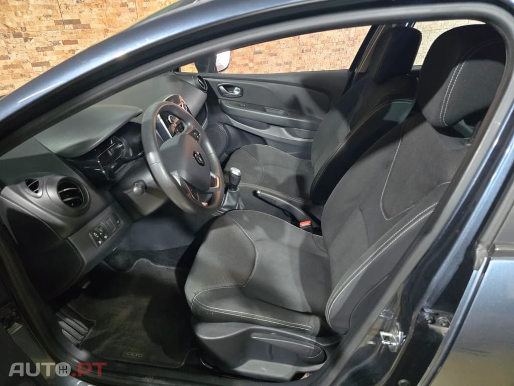 Renault Clio 0.9 TCe 90cv | Nacional | 104.000 km | 2019