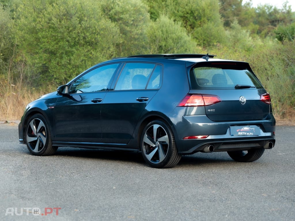 Volkswagen Golf 2.0 TSI GTI
