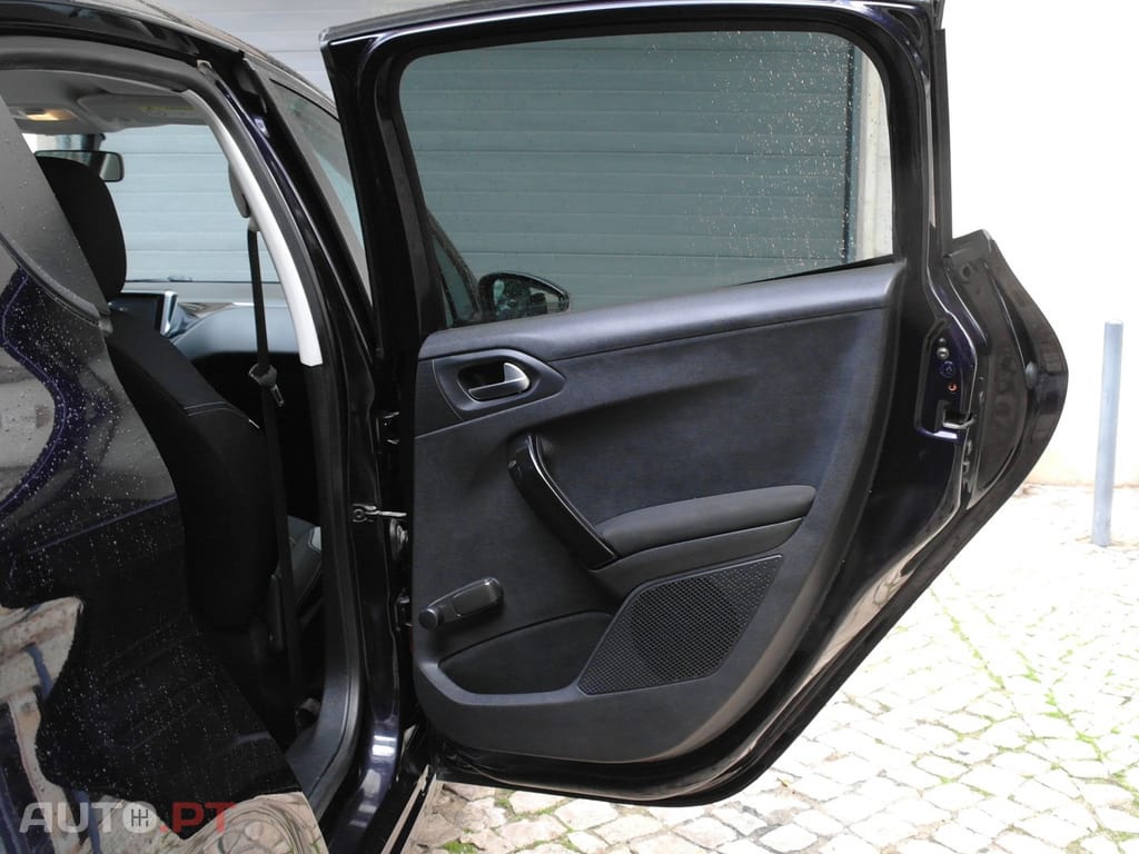 Peugeot 208 1.2 PureTech Active