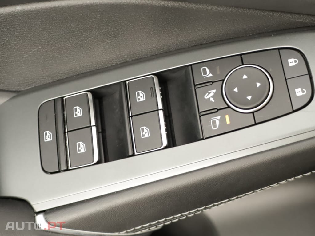 Nissan Qashqai Qashqai 1.3 DIG-T N-Connecta LED Xtronic