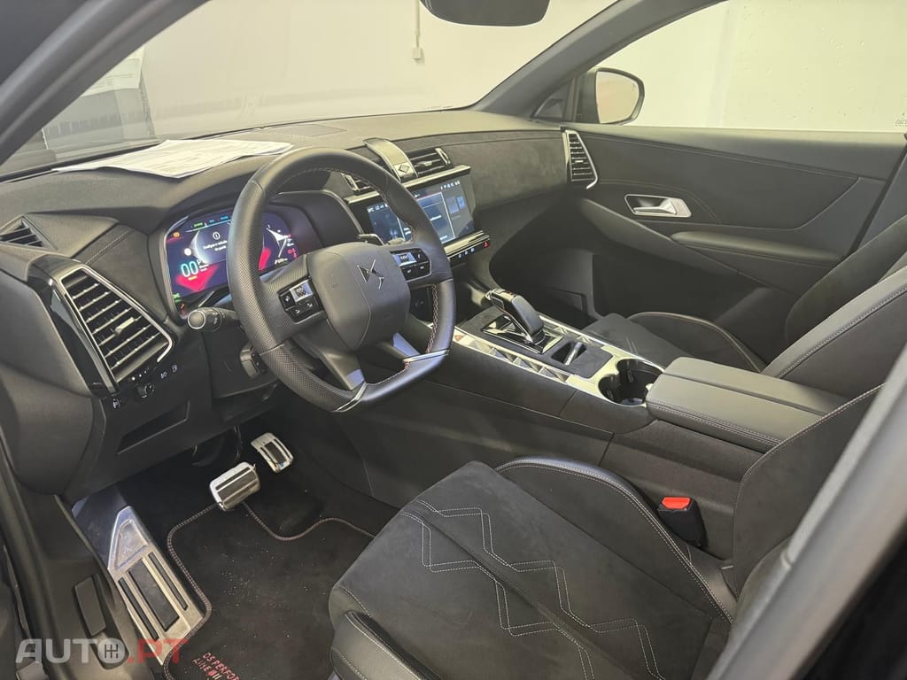 DS DS7 E-Tense Performance Line EAT8