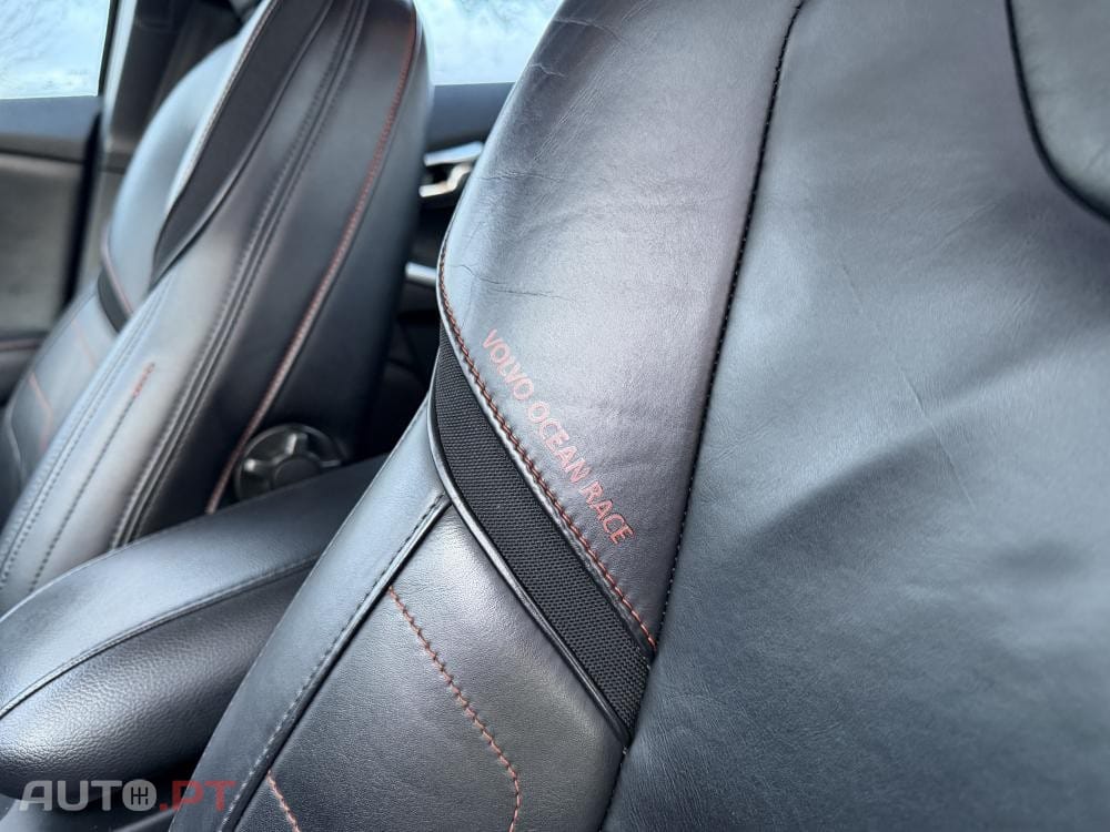 Volvo V40 2.0 D2 Ocean Race Edition