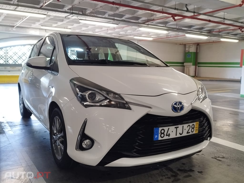 Toyota Yaris 1.5 Hybrid 101 CV