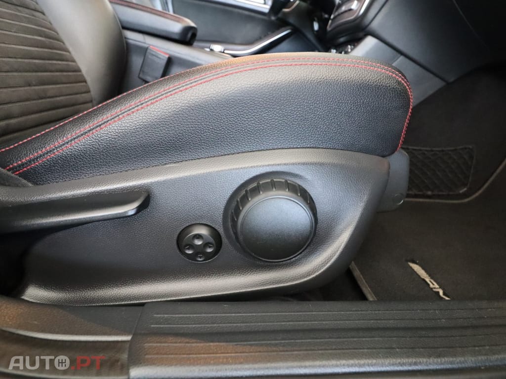 Mercedes-Benz GLA 220 d 7G-DCT AMG Line
