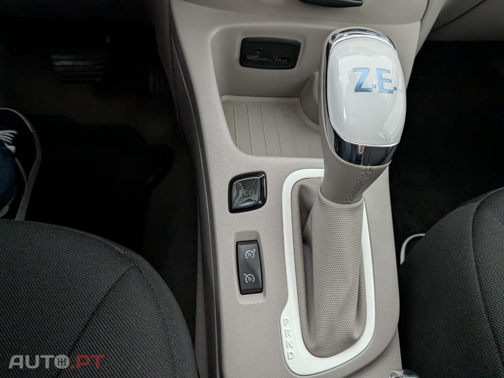 Renault Zoe (c/ Bateria) Life 40 — fotografia 16