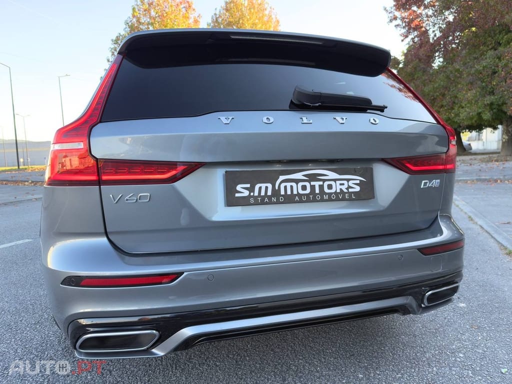 Volvo V60 2.0 D4 R-Design Geartronic