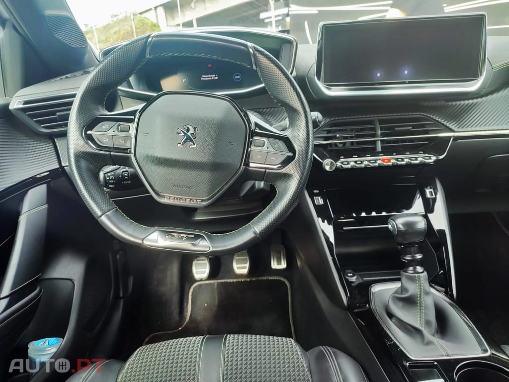 Peugeot 208 GT LINE